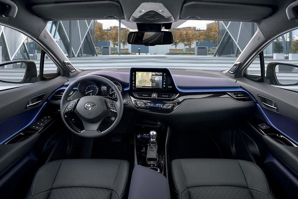 Обзор гибридного кроссовера Toyota C-HR