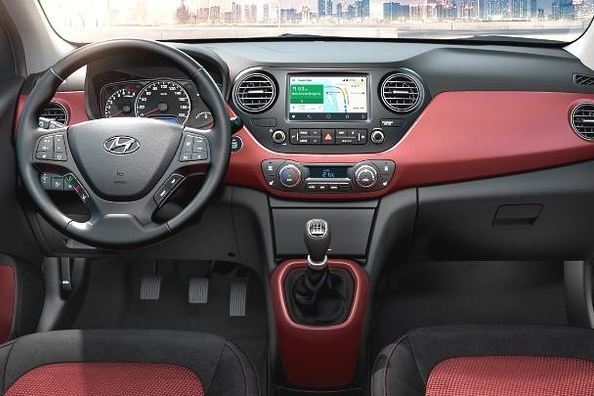 Обзор компактного хэтчбека Hyundai i10