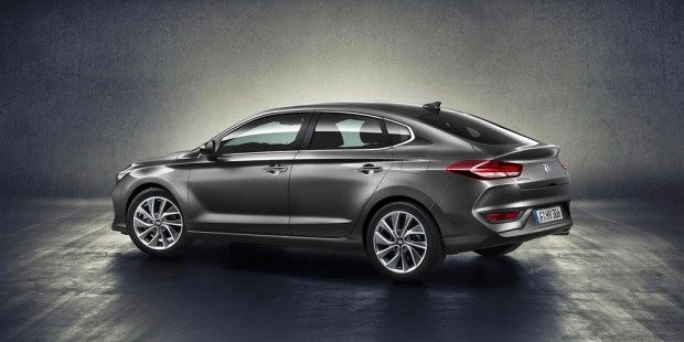 Hyundai представила две новых модели семейства i30