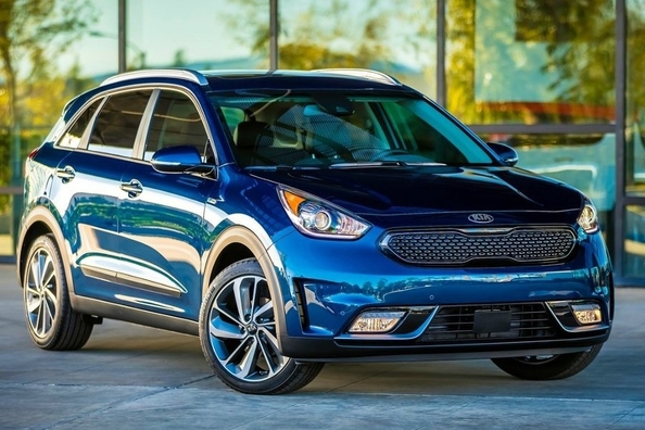 Обзор гибридного Kia Niro