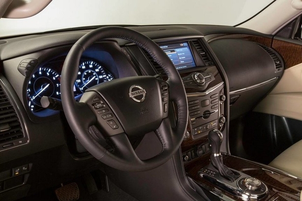 Обзор обновленного внедорожника Nissan Armada фото 4