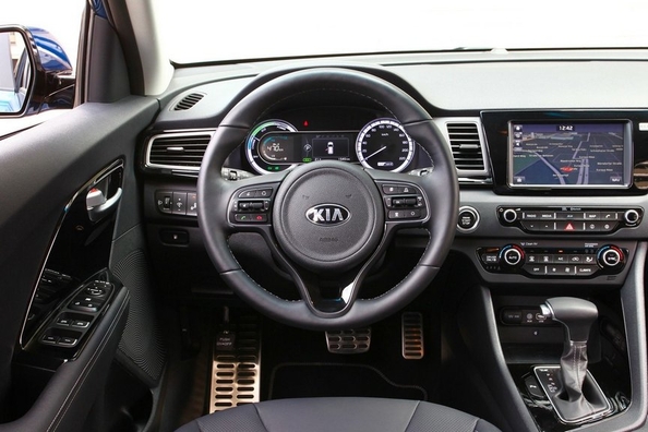 Украинцам предлагают гибридный кроссовер Kia Niro по заниженной цене