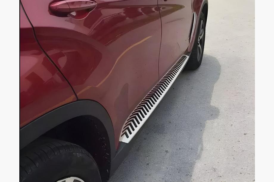 Боковые пороги (2 шт.) Image Боковые пороги (2 шт.) Image