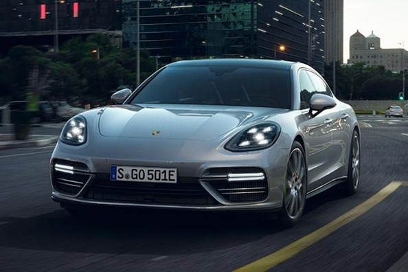 Обзор Porsche Panamera Turbo S E-Hybrid