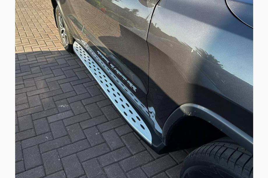 Боковые Подножки Оригинал (2 шт) Image