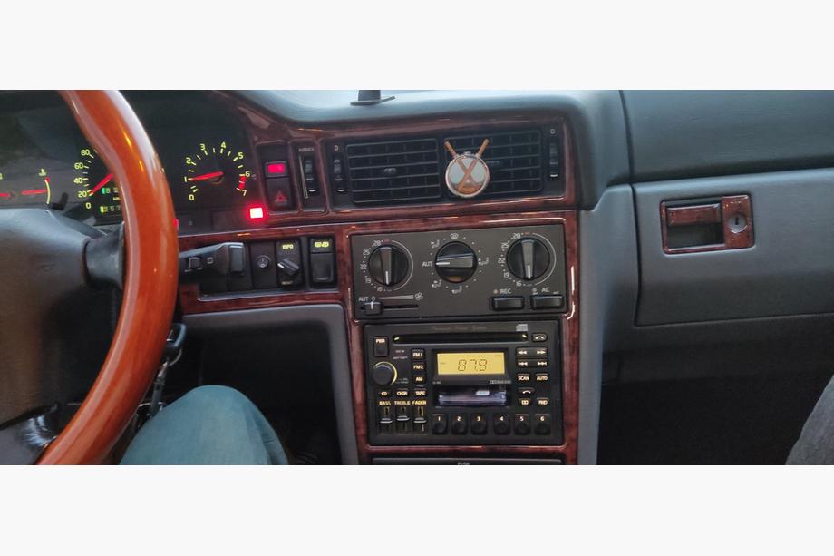 Volvo 850 1991-1997 гг. Накладки на панель приборов (1993-1997) Титан Фото 5