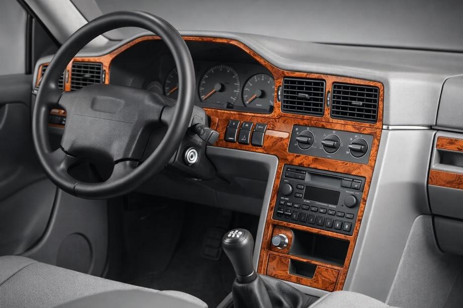Volvo S90 1997-1998 гг. Накладки на Панель Приборов Image