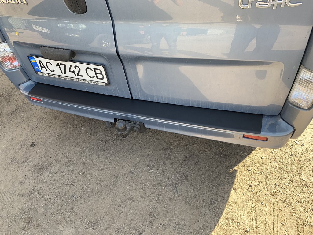 Накладка на задній бампер DDU (ABS) для Renault Trafic 2001-2015 рр - фото 9