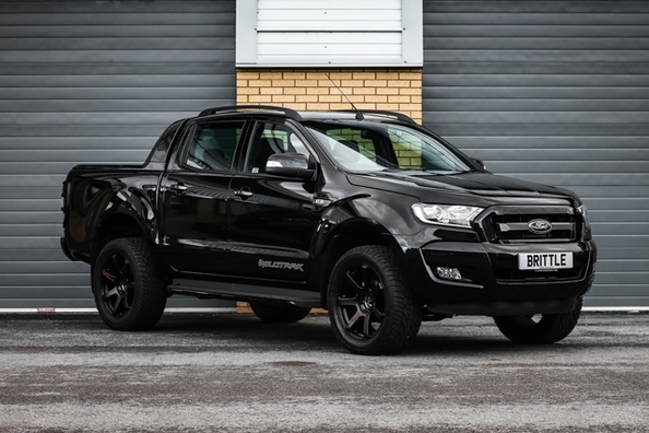 Во Франкфурте представят лимитированную версию пикапа Ford Ranger Black Edition