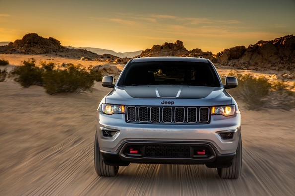 Обзор Jeep Grand Cherokee нового поколения фото 2