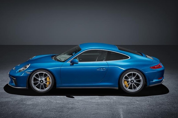 Porsche презентовала специальную версию 911 GT3 Touring Package фото 3