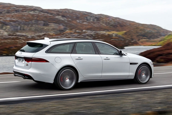 Jaguar выпустит универсал, который станет конкурентом для Mercedes E-Class и BMW 5 Series фото 6