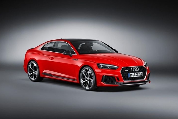 Спорт и комфорт в новом Audi RS5 Coupe
