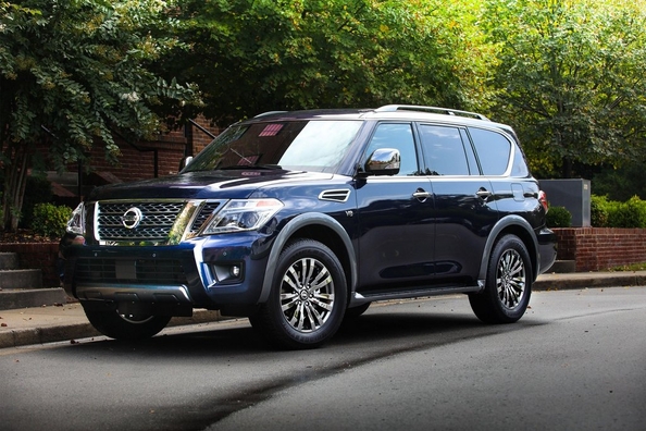 Внедорожник Nissan Armada получил уникальную версию Platinum Reserve фото 1