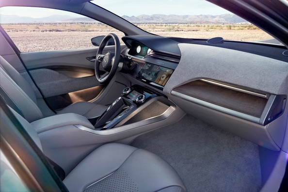 Украинцы уже могут предварительно заказать электрический Jaguar I-PACE фото 4