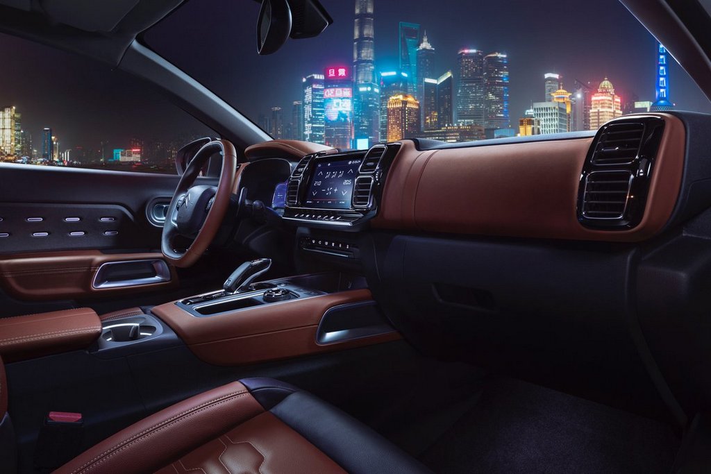 Обзор новой модели внедорожника Citroen C5 Aircross