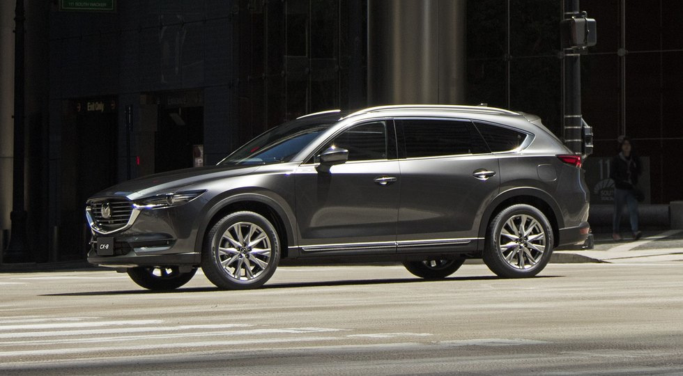 Новый кроссовер Mazda CX-8