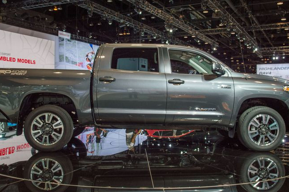 Обзор обновленного пикапа Toyota Tundra фото 4