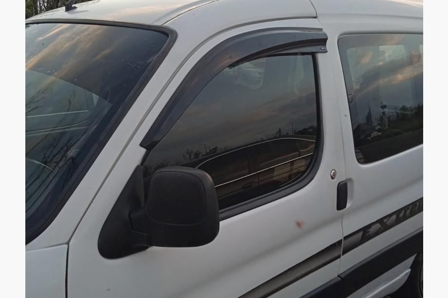 Citroen Berlingo 1996-2008 гг. Ветровики на окна (2 шт., Sunplex Sport) Фото 3