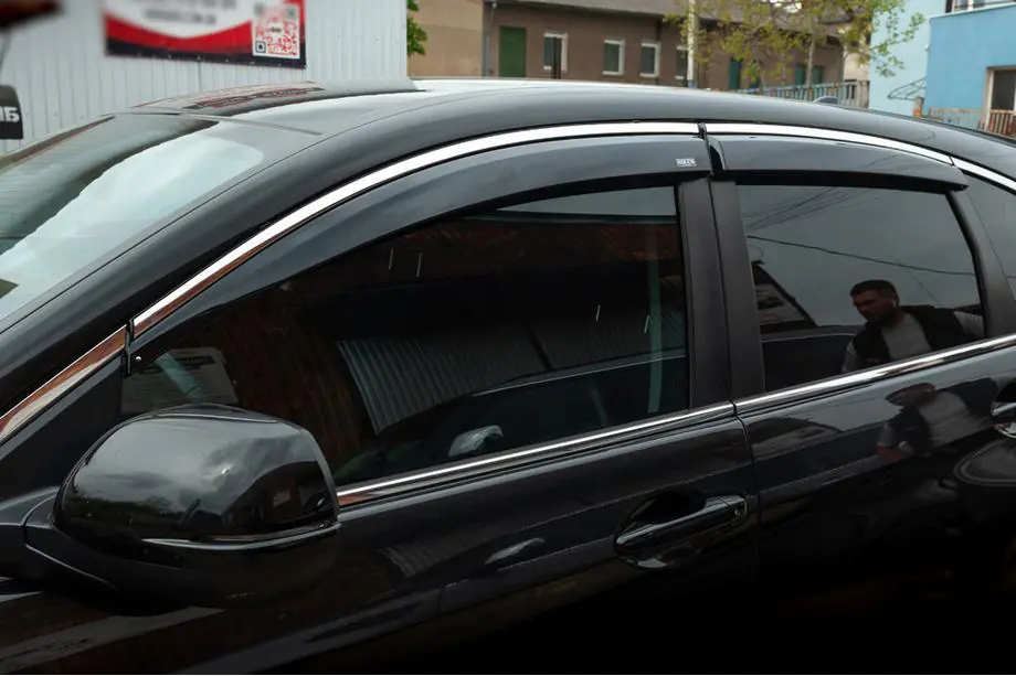 Honda CRV 2012-2016 гг. Ветровики с хромированным молдингом (4 шт, Niken)