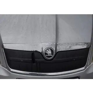 Зимняя накладка на решетку радиатора (верхняя) Skoda Octavia II A5 2010-2013 гг. фото 2