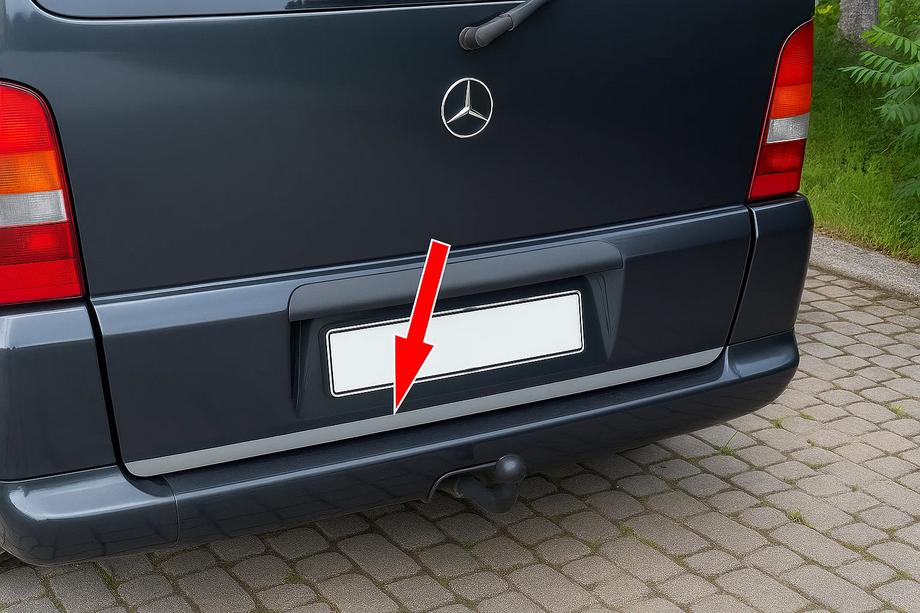 Mercedes Vito W638 1996-2003 гг. Накладка на багажник нержавейка Image