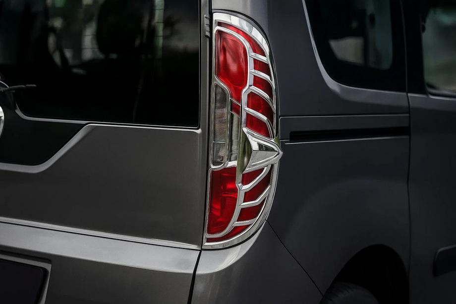 Хром накладки на задние фонари (2015↗, 2 шт, пластик) Image