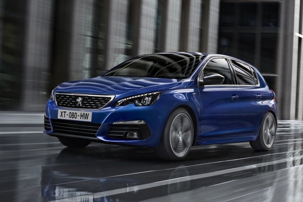 Хэтчбек Peugeot 308 второго поколения