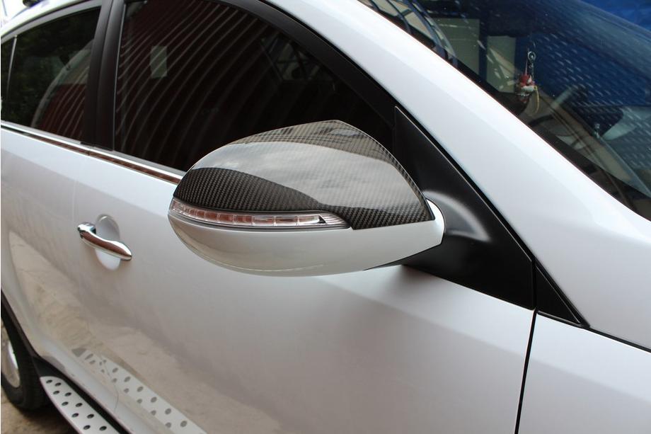 Kia Sportage 2010-2015 гг. Накладки на Зеркала (2 шт., Карбон) Фото 2