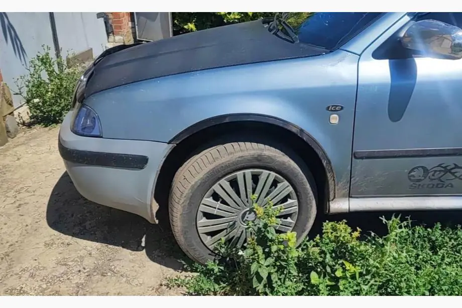 Skoda Octavia I Tour A4 1996-2010 гг. Расширители арок (4 шт, черные) Фото 1