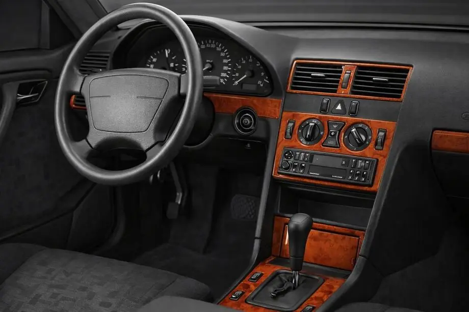 Mercedes C-class W202 1993-2001 гг. Накладки на панель приборов (1995-1997) Image