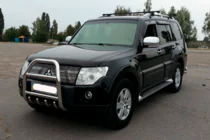 Mitsubishi Pajero Wagon III 1999-2006 гг. Кенгурятник QT007 (нержавейка) фото 2