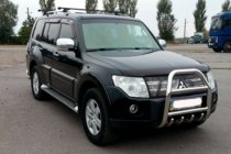 Mitsubishi Pajero Wagon III 1999-2006 гг. Кенгурятник QT007 (нержавейка) фото 3
