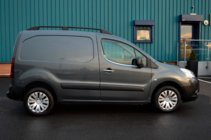 Citroen Berlingo 2008-2018 гг. Окантовка окон из нержавеющей стали фото 2