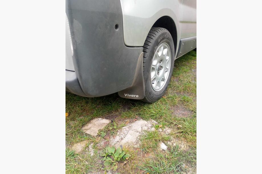 Задние модельные брызговики (комплект) Image