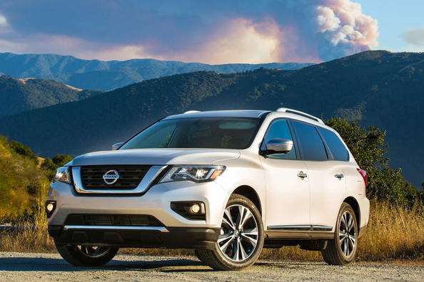 Обзор 7-местного обновленного кроссовера Nissan Pathfinder