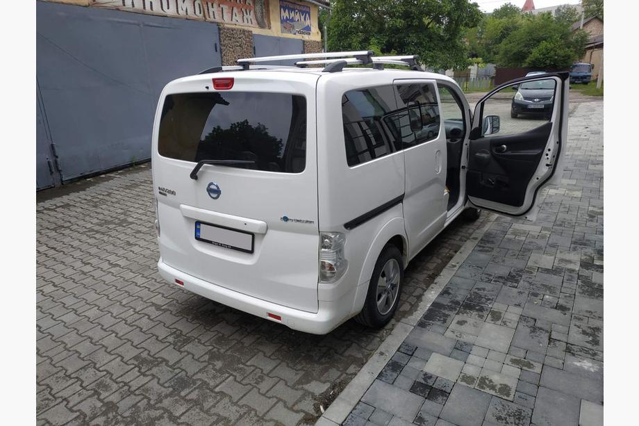 Nissan NV200 2009- гг. Хромированные Рейлинги 164 см, Чугунные ножки Фото 2