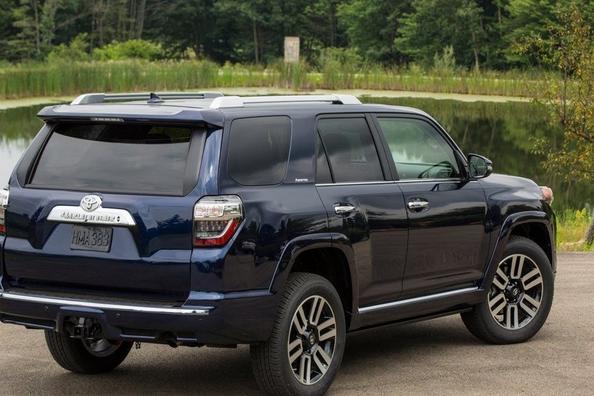 Обзор внедорожника Toyota 4Runner пятого поколения фото 3