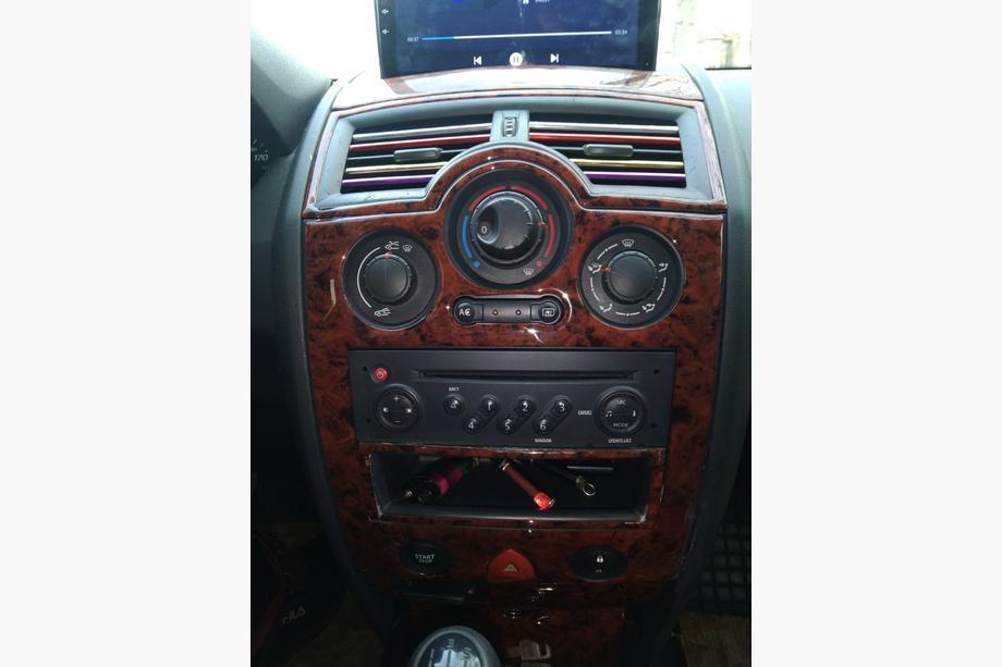 Renault Megane II 2004-2009 гг. Накладки на панель приборов 17 деталей (Meric, Турция) Титан Фото 2