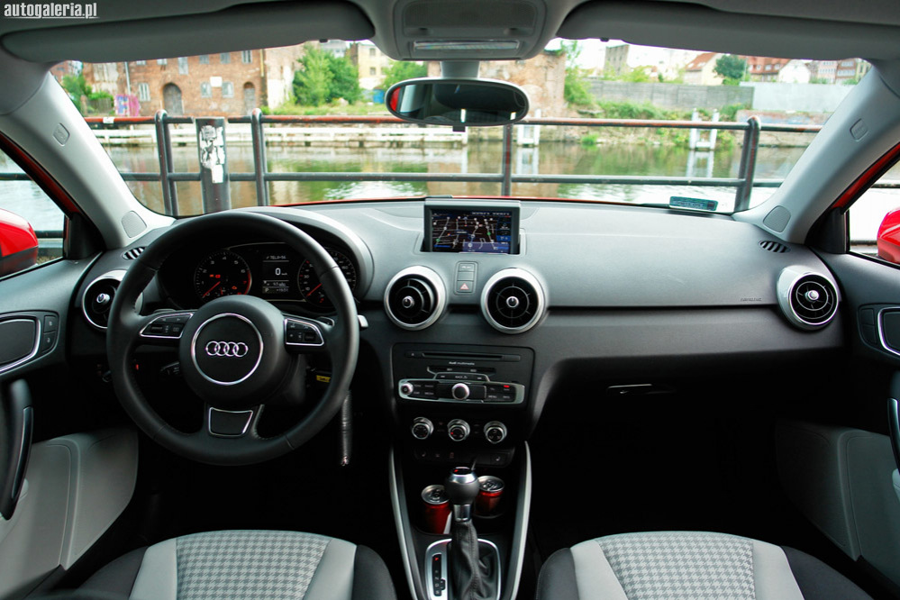 Обзор трехдверного хэтчбека Audi A1