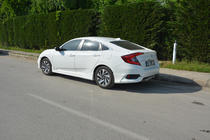 Углы заднего бампера (под покраску) фото 3