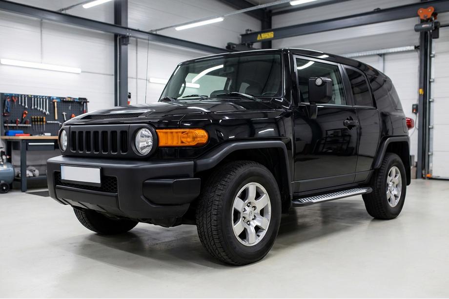 Toyota FJ Cruiser 2006-2022 гг. Боковые пороги Line (2 шт., алюминий) Фото 1