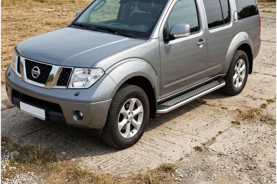 Nissan Pathfinder R51 2005-2014 гг. Боковые Подножки Maydos V2 (2 шт., Алюминий и Нержавейка) Фото 1