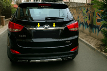 Hyundai IX-35 2010-2015 гг. Хромированная накладка над номером (широкая) фото 3