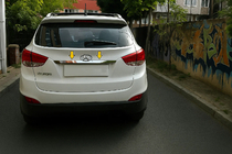 Hyundai IX-35 2010-2015 гг. Хромированная накладка над номером (широкая) фото 4