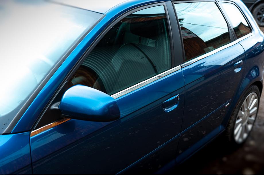 Нижние молдинги стекол нержавейка Image Нижние молдинги стекол нержавейка Image