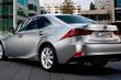Обновленный седан Lexus IS