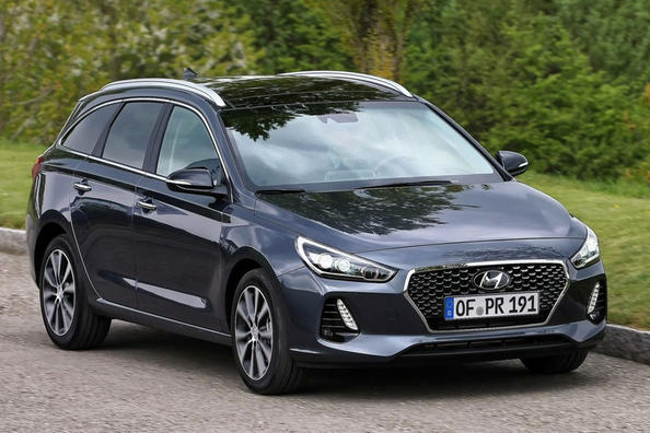 Универсал Hyundai i30 Wagon третьего поколения фото 8