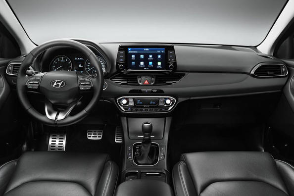 Универсал Hyundai i30 Wagon третьего поколения фото 4