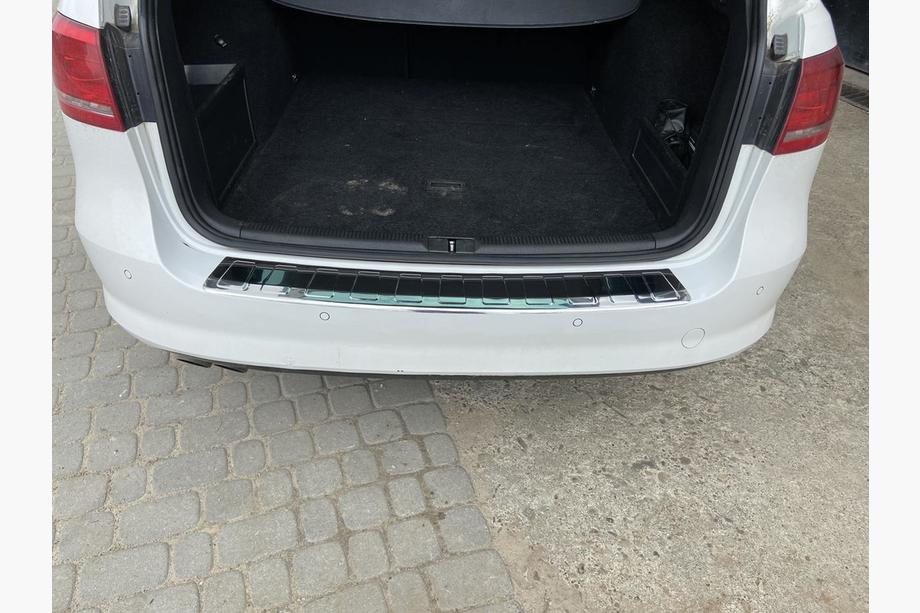 Volkswagen Passat B7 2012-2015 гг. Накладка на задний бампер Carmos (SW, нержавейка) Фото 3